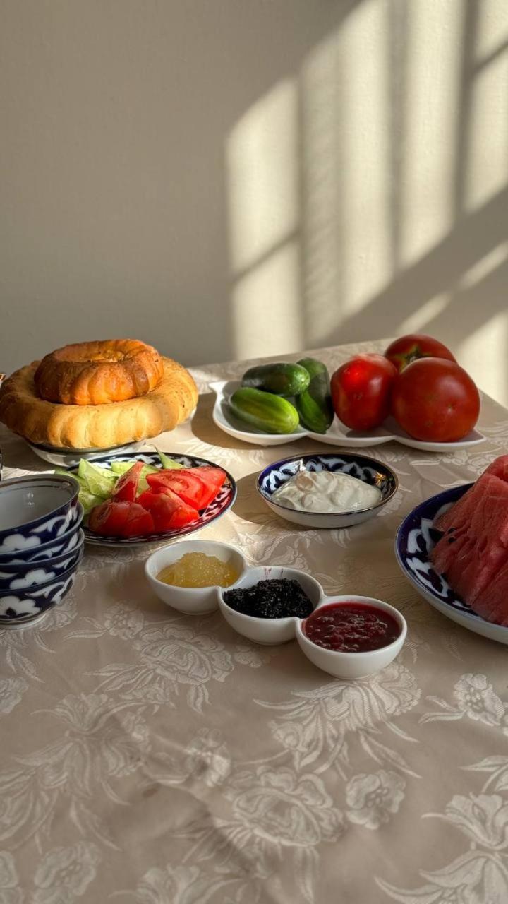 Дом 14 Bed & Breakfast Osh Luaran gambar