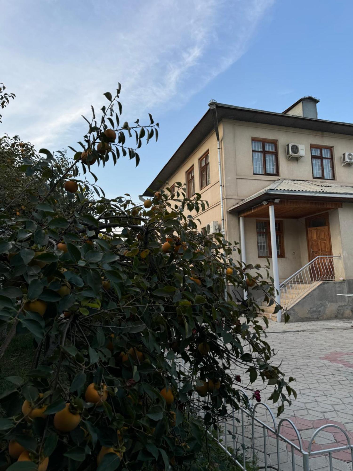 Дом 14 Bed & Breakfast Osh Luaran gambar